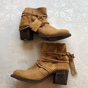 Y2K Miss Macie Katie Jo Tassel Caramel Suede Leather Bohemian Boots Women’s 10M